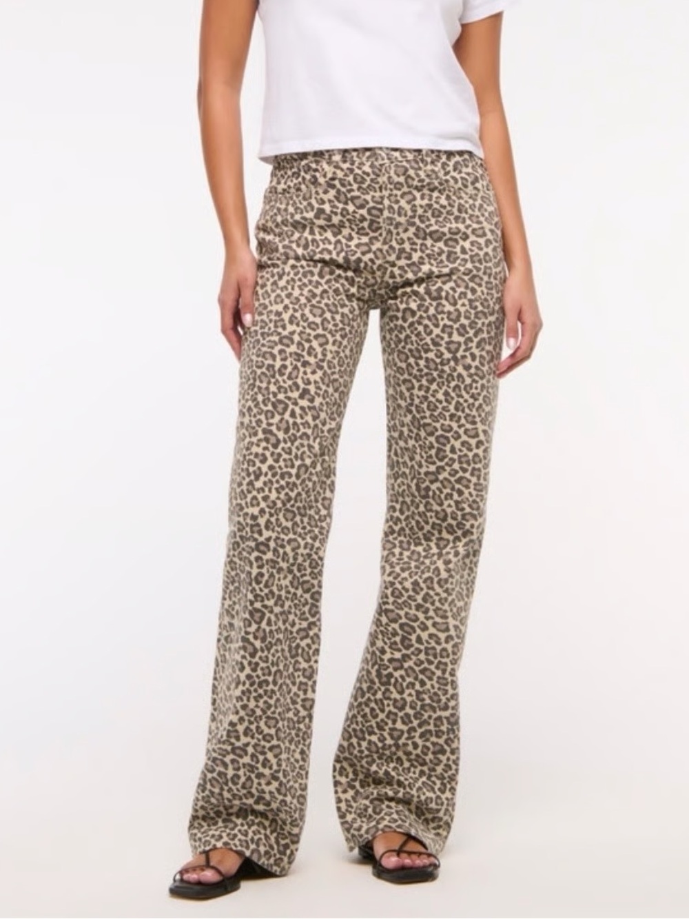 Abercrombie & Fitch Leopard Print 90’s Relaxed Jean